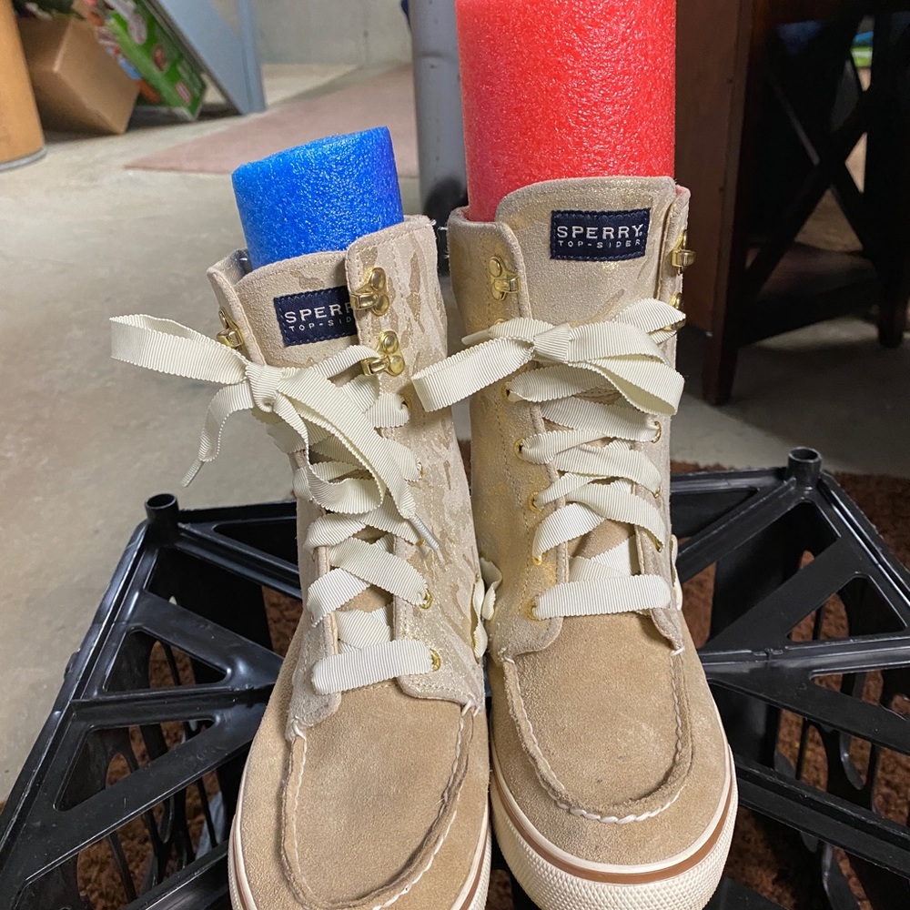 Sperry topsides high top boat shoes